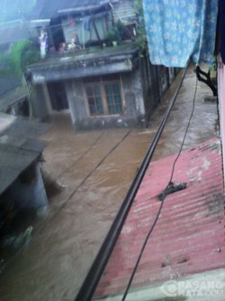 Kawasan Pondok Labu Masih Terendam Air Setinggi 60 Cm