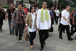 Ketika Jokowi-Iriana Tersipu Malu Ungkap Kisah Kasih Semasa Muda