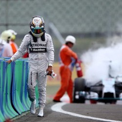 Mercedes Sedang Bermasalah dengan Daya Tahan Mobilnya