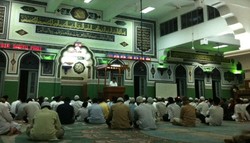 Ucapkan Selamat Lebaran, JK dan Ketua MK Salat Id di Masjid Al Azhar