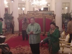 SBY Rayakan Idul Fitri Bersama Keluarga di Istana Negara