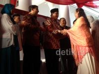 Prabowo Hadiri Open House di Rumah Polonia