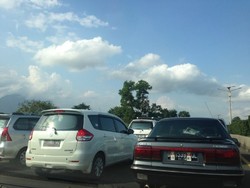 Bandung Arah Cileunyi via Tol Macet
