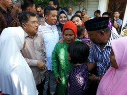 Teman Kuliah hingga Gubernur Hadiri Open House JK di Makassar