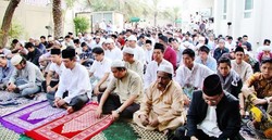 Walau Cuaca Sangat Panas, Ribuan WNI di Dubai Tetap Semangat Berlebaran