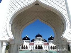 Pulang Kampung ke Banda Aceh, Bisa Liburan Kemana Saja?