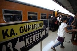 Jasa Kereta Api Masih Favorit Para Pemudik