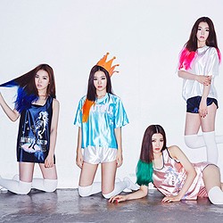 Red Velvet Tampil Lebih Simple di Foto Teaser Terbaru