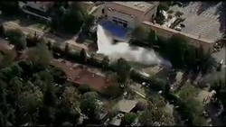 Semburan Dahsyat Rendam Kampus, 3 Orang Terjebak di Parkiran Bawah Tanah