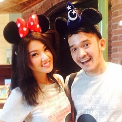 Jadwal Padat, Ruben Onsu Sempatkan Liburan Bareng Istri ke Hong Kong