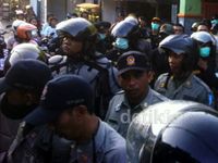 Ratusan Petugas Gabungan Gelar Razia di Dolly