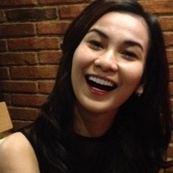 Isya Jeeperson Boyong Keluarga Liburan ke Hongkong