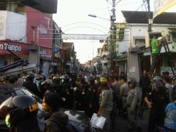 Pastikan Dolly Tutup, Ratusan Petugas Gabungan Gelar Razia Besar-besaran