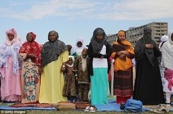 Orang Kaya Timur Tengah Ramaikan Festival Idul Fitri di Birmingham Inggris