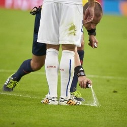 Premier League Pakai Vanishing Spray Mulai Musim Ini