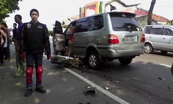 Mobil vs Motor di Jalur Pantura Tuban, 1 Orang Tewas