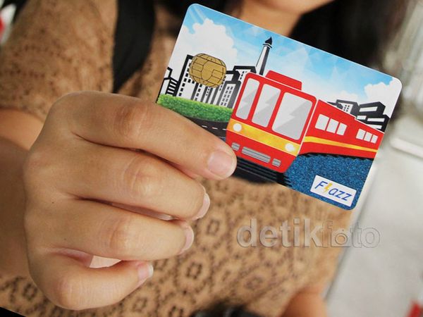 TransJ Akan Gunakan Tiket Elektronik TransJ Akan Gunakan Tiket Elektronik