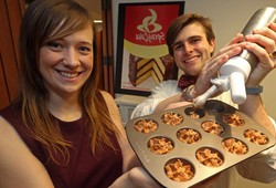 Wouw! Dengan Spray Cake, Bikin Cake Jadi Lebih Mudah dan Cepat