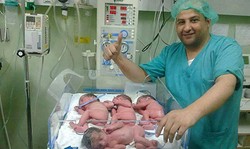 Subhanallah! Seorang Ibu Lahirkan Bayi Kembar Empat di Gaza