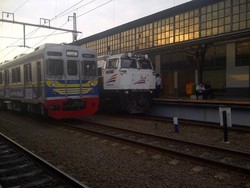 Ribuan Pemudik Asal Jawa Tengah dan Jawa Timur Padati Stasiun Pasar Senen