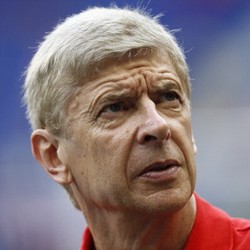 Wenger Tepis Rumor soal Balotelli meski Mengaku Bisa Belanja Lagi