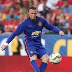 Rooney Merasa Pas dengan Formasi van Gaal