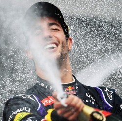 Ricciardo Belum Menyerah Kejar Gelar