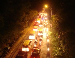 Hingga Malam Kemacetan di Banyumas Masih Terjadi