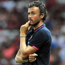 Barca Cuma Imbang Lawan Nice, Enrique Akan Evaluasi Pemain