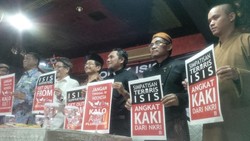 Pemerintah Diminta Ambil Tindakan pada WNI Pendukung ISIS