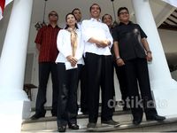 Jokowi Resmikan Kantor Transisi Jokowi-JK