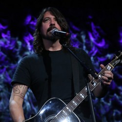 Foo Fighters Siap Pamer Lagu Baru 17 Oktober