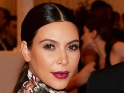 Terobsesi Mirip Kim Kadarshian Membuat Wanita Ini Terlilit Utang