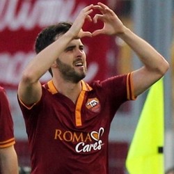 Pjanic Beberkan Alasan Perpanjang Kontrak di Roma