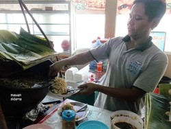 Lontong Balap Rajawali, Kuliner Khas Surabaya Sejak 1956