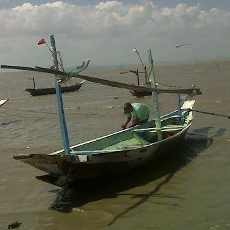 Kapal Nelayan Kenjeran Tersapu Angin Rusaknya Bervariasi