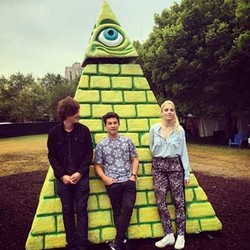 London Grammar Mengaku Bukan Anggota Illuminati