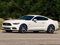 Ford Mustang Edisi Khusus Ultah Dilelang