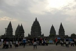Candi Prambanan dan Kisah Roro Jonggrang
