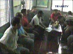 Sempat Kejar-kejaran di Laut, Polisi Berhasil Ringkus 3 Tahanan yang Kabur