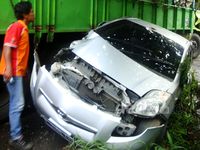 Tabrakan Beruntun Tewaskan Ibu dan Anak