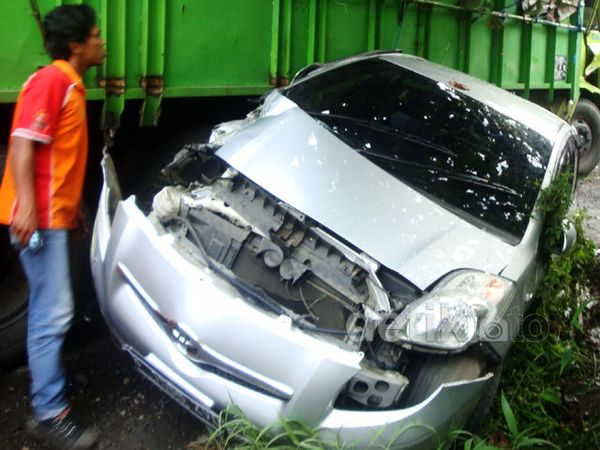 Tabrakan Beruntun Tewaskan Ibu dan Anak