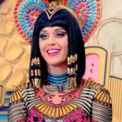 Kocak! Ada Bayi Berhenti Menangis Gara-gara Dark Horse Katy Perry