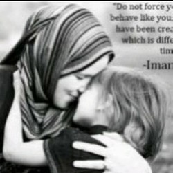 Berseteru, Ibunda Marshanda Pasang Foto Ini di Profil WhatsApp