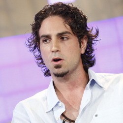 Pria Ini Juga Ngaku Dilecehkan Michael Jackson Selama 7 Tahun