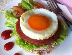 Walau Tak Terampil Memasak, Dijamin Bisa Bikin Masakan Telur Enak Ini