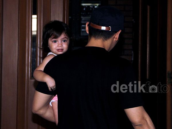 Marshanda Ngaku Disekap, Ben dan Sienna Asyik Liburan Marshanda Ngaku Disekap, Ben dan Sienna Asyik Liburan