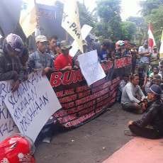 Ratusan Buruh Perkebunan di Jember Tuntut Kesejahteraan