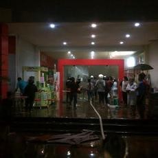 Dua Orang Alami Luka Bakar Akibat Ledakan di KFC Mal Olympic Garden