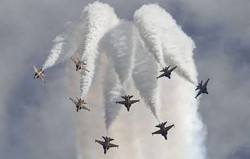 32 Pesawat Tempur akan Hiasi Langit Jakarta Saat HUT RI ke 69